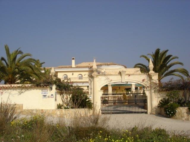 Villa en venta en Alfaz Del Pi